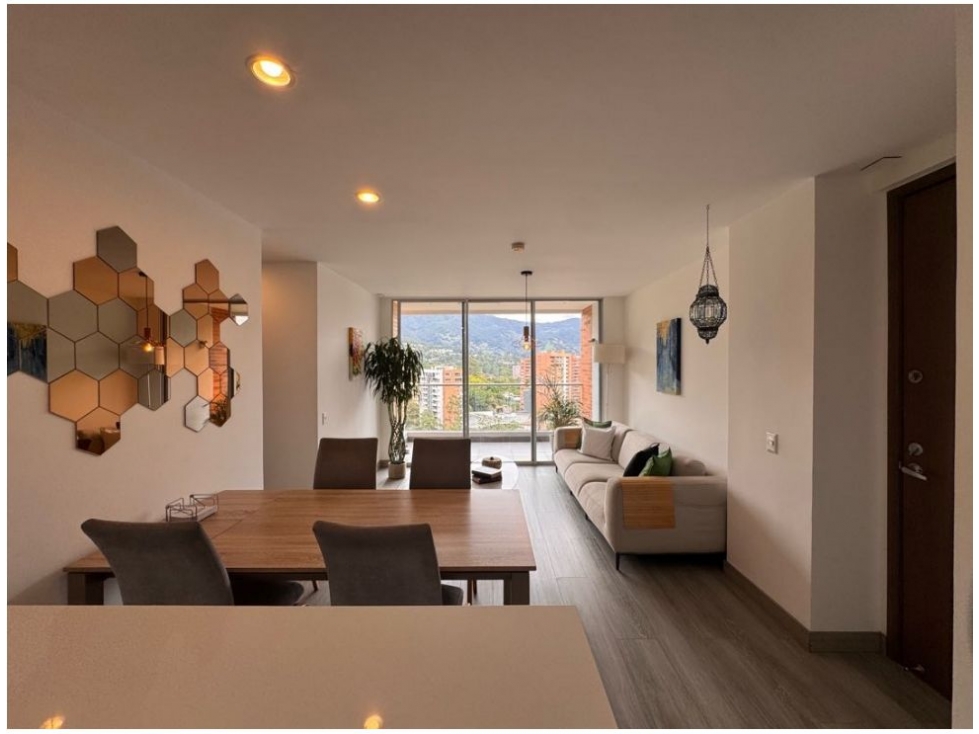 Apartamento en venta en Loma Benedictinos, Envigado · foto 6 de 24