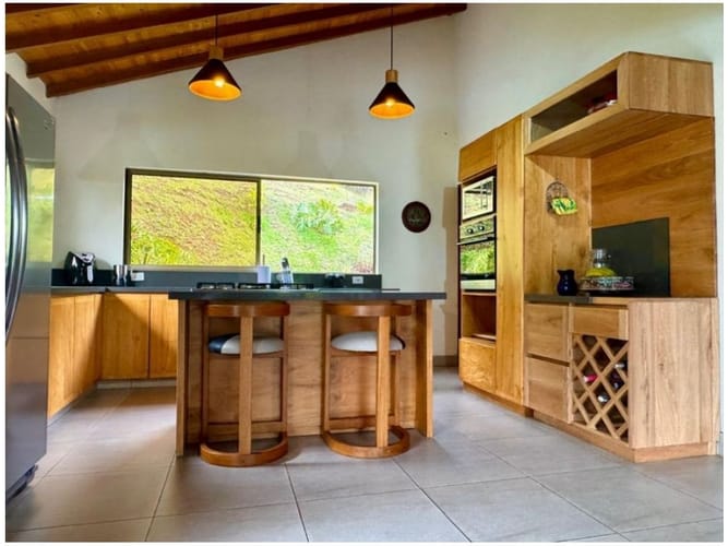 Casa de 4 alcobas en venta en Pantanillo, El Retiro · foto 5 de 8