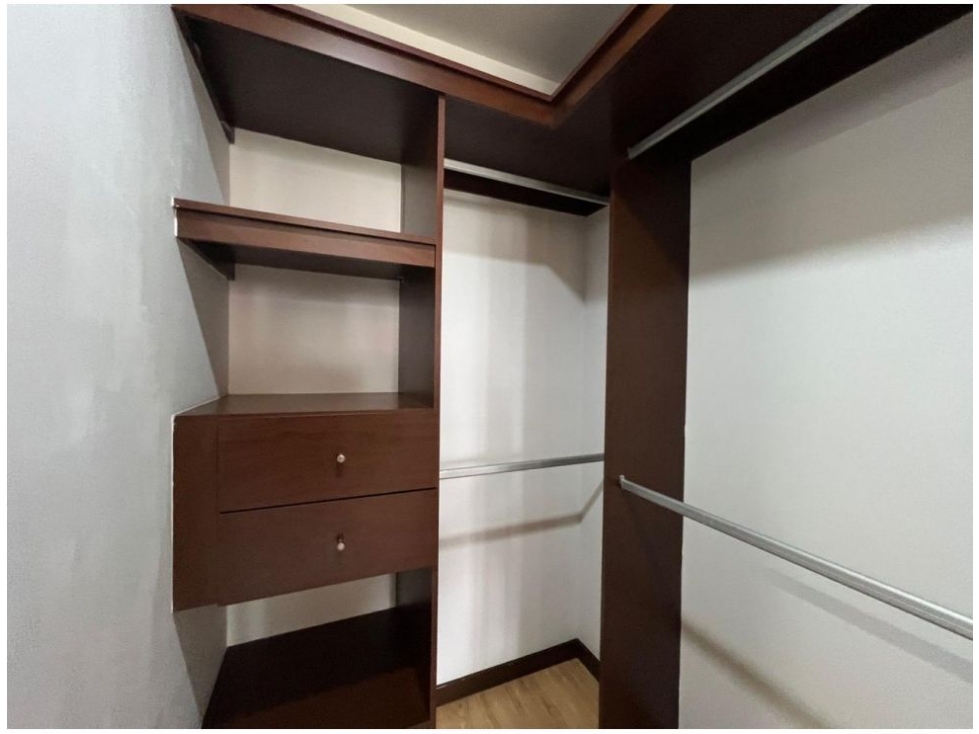 Apartamento en venta en La Abadia, Medellín · foto 3 de 7