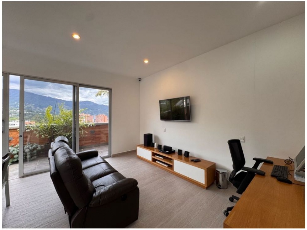 Apartamento en venta en Loma Benedictinos, Envigado · foto 17 de 24