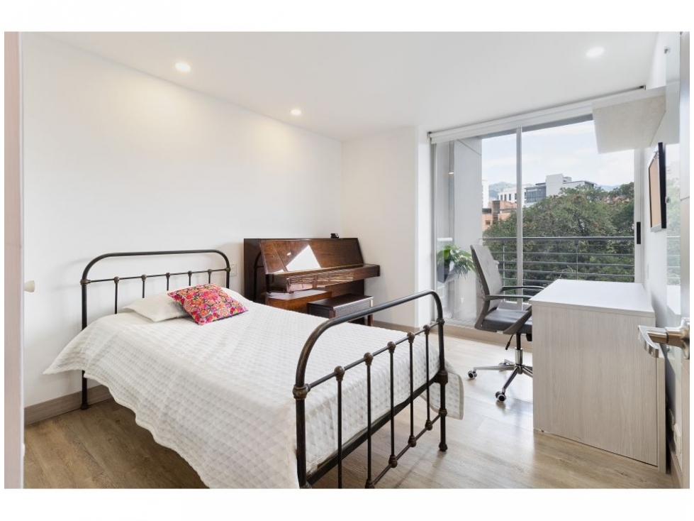 Apartamento en venta en El Poblado, Medellín · foto 8 de 15