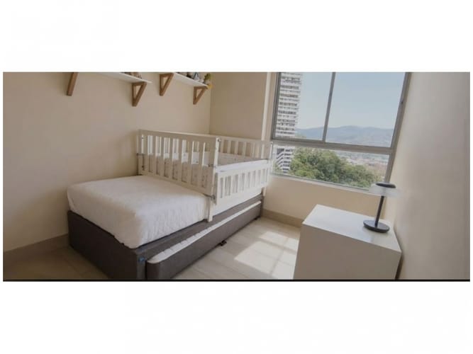 Apartamento en venta en El Poblado, Medellín · foto 4 de 9