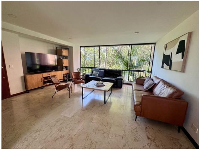 Apartamento de 3 alcobas en venta en El Poblado, Medellín, 149 m² · foto 4 de 24