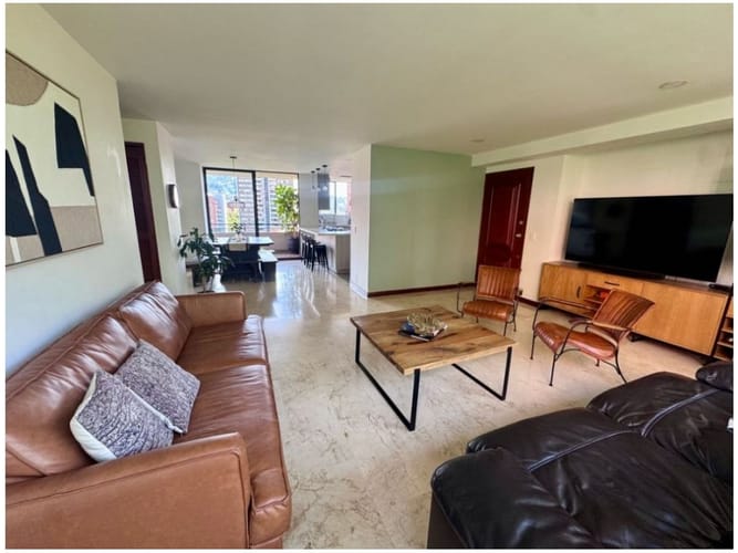 Apartamento de 3 alcobas en venta en El Poblado, Medellín, 149 m² · foto 6 de 24