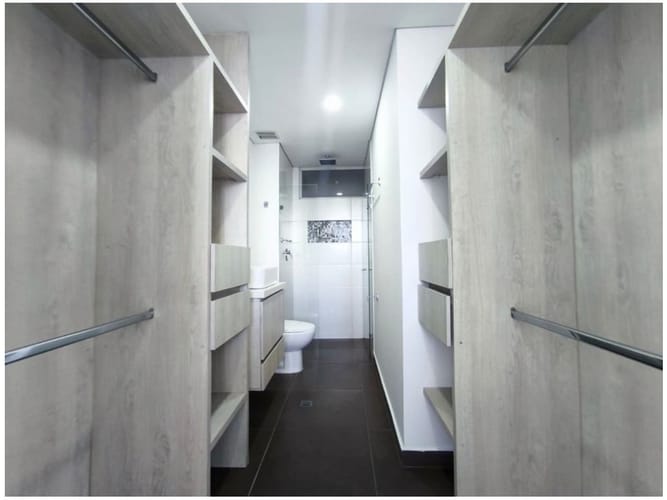 Apartamento de 2 alcobas en venta en Las Lomitas, Sabaneta, 74 m² · foto 14 de 22