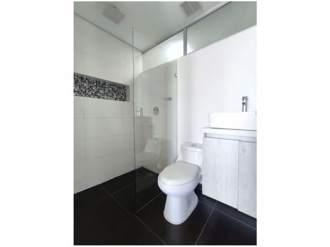 Apartamento de 2 alcobas en venta en Las Lomitas, Sabaneta, 74 m² · foto 16 de 22