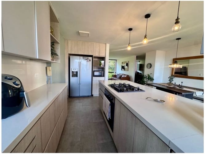 Apartamento de 3 alcobas en venta en El Poblado, Medellín, 149 m² · foto 11 de 24