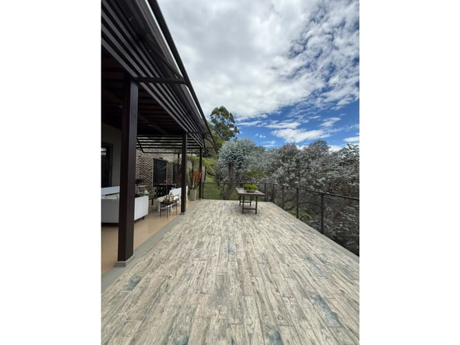Casa de 4 alcobas en venta en Cabeceras De Llanogrande, Rionegro, 350 m² · foto 15 de 23