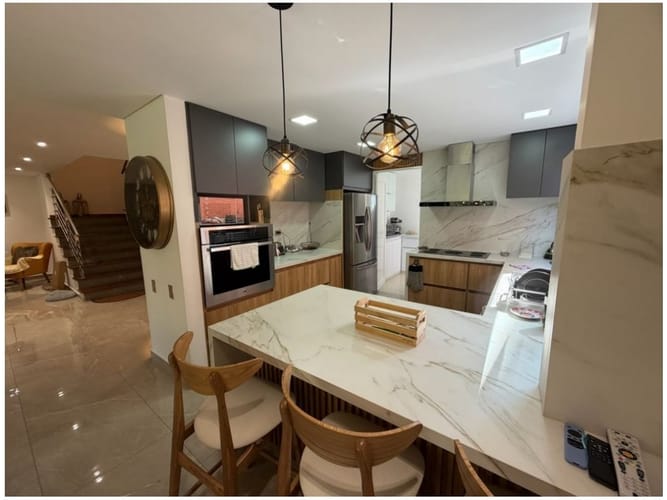 Casa en venta en Loma Benedictinos, Envigado · foto 9 de 19