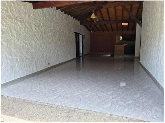 Casa de 5 alcobas en venta en La Ceja · foto 13 de 13