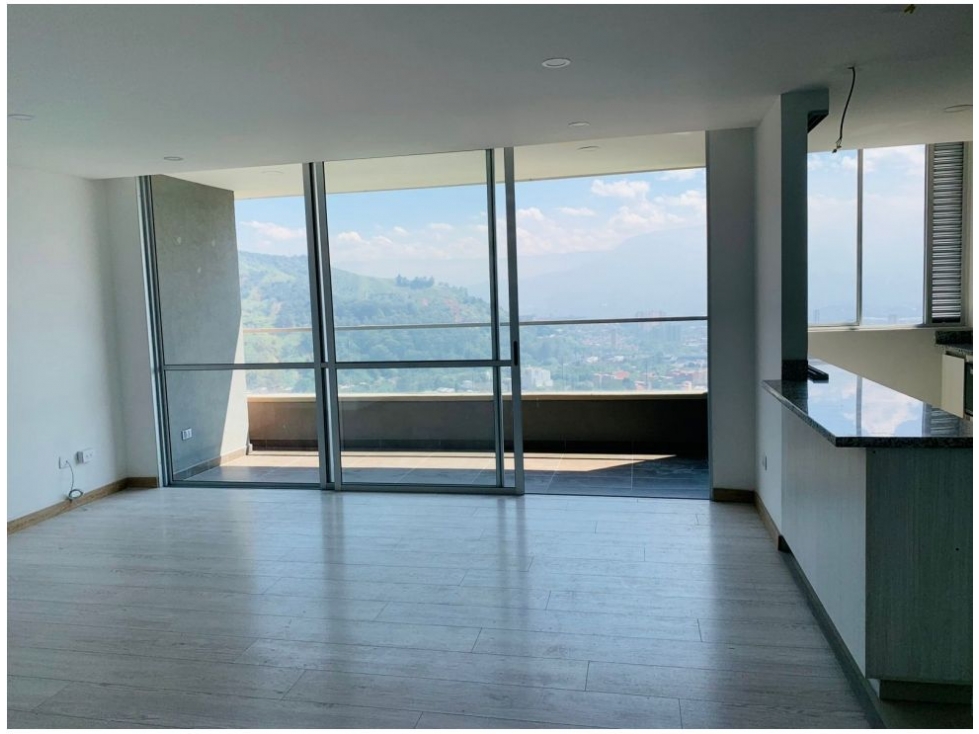 Apartamento en venta en Suramérica, Itagüí · foto 2 de 14