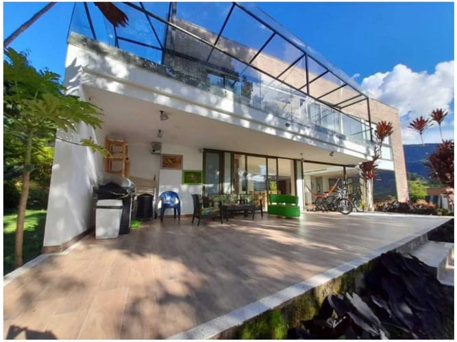Casa de 5 alcobas en venta en Escobero, Envigado, 430 m² · foto 6 de 24