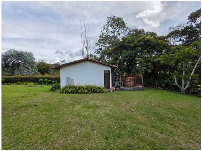 Casa de 5 alcobas en venta en La Ceja, 325 m² · foto 13 de 24