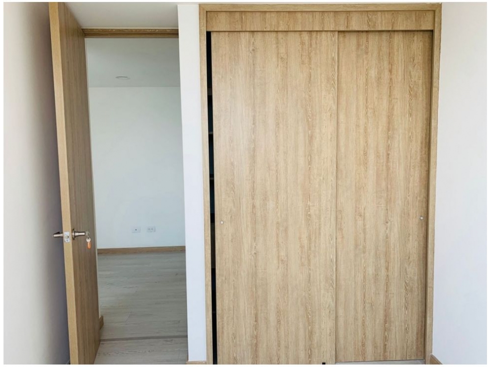 Apartamento en venta en Suramérica, Itagüí · foto 10 de 14