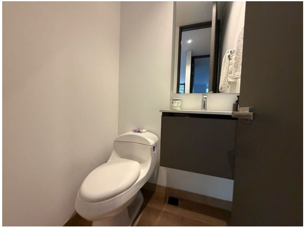 Apartamento en venta en El Poblado, Medellín · foto 15 de 19