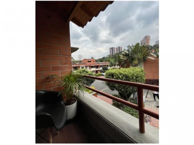 Casa de 4 alcobas en venta en Camino Verde, Envigado, 157 m² · foto 8 de 12