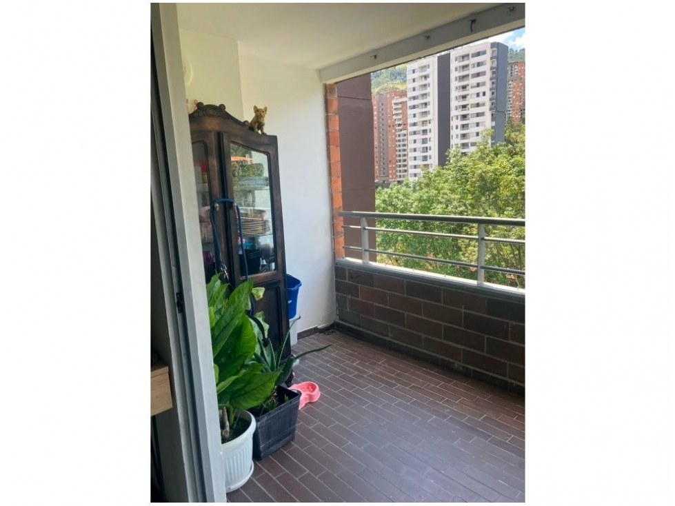 Apartamento en venta en La Cuenca, Envigado · foto 2 de 9