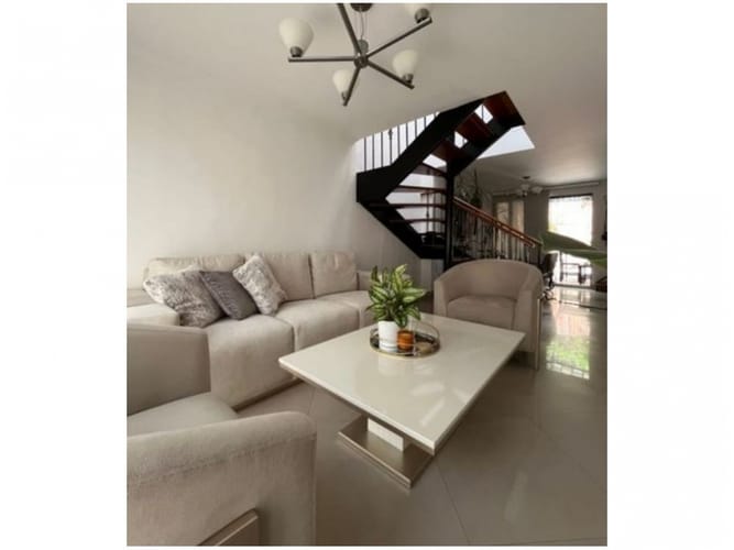 Casa de 4 alcobas en venta en Camino Verde, Envigado, 157 m² · foto 11 de 12