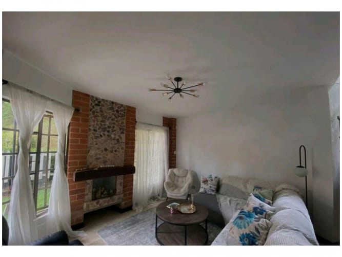 Casa de 4 alcobas en venta en El Carmelo Ii, Sabaneta, 296 m² · foto 7 de 18