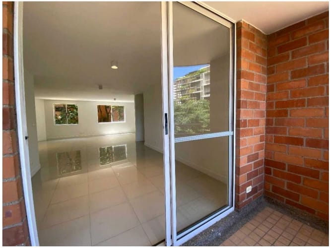 Apartamento de 3 alcobas en venta en El Poblado, Medellín, 132 m² · foto 9 de 20