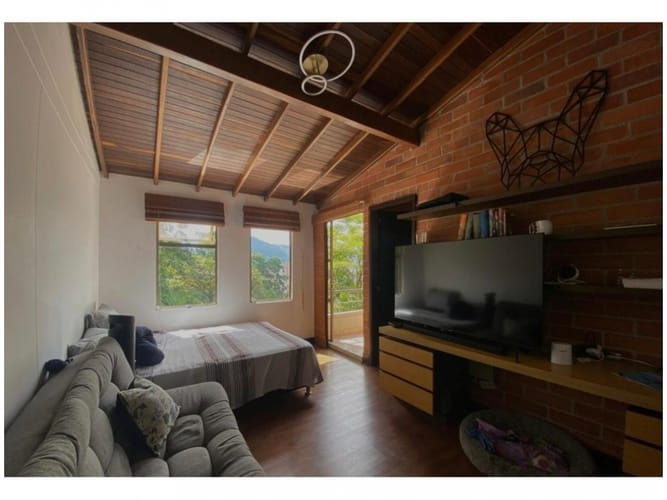 Casa de 4 alcobas en venta en El Carmelo Ii, Sabaneta, 296 m² · foto 18 de 18