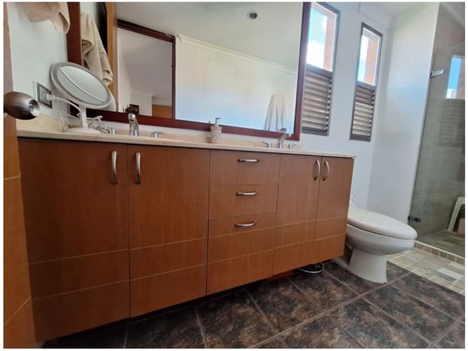 Apartamento de 3 alcobas en venta en El Poblado, Medellín, 134 m² · foto 23 de 24