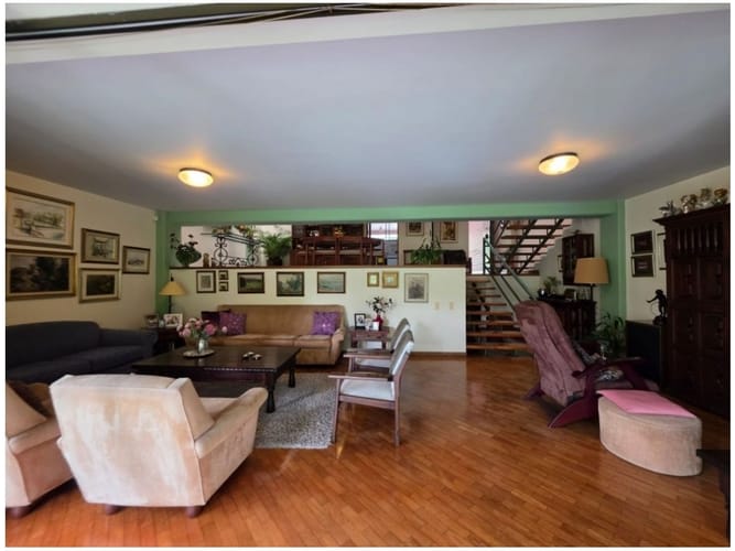Casa de 3 alcobas en venta en El Poblado, Medellín, 246 m² · foto 4 de 24