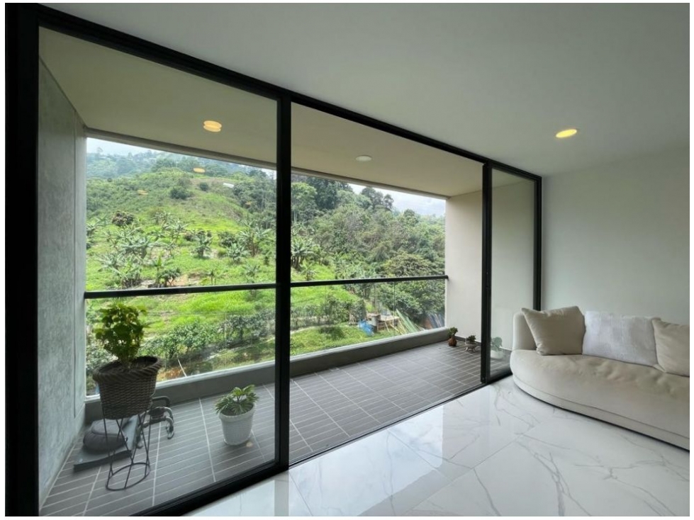 Apartamento en venta en El Trianon, Envigado · foto 2 de 14