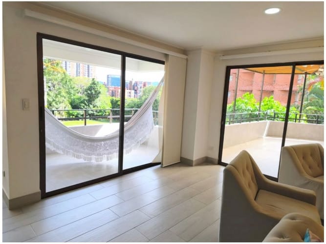 Apartamento en venta en El Poblado, Medellín · foto 7 de 24