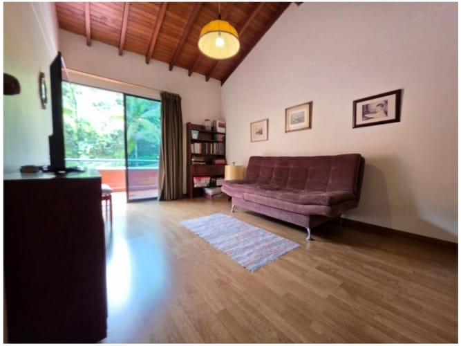Casa de 3 alcobas en venta en El Poblado, Medellín, 246 m² · foto 23 de 24
