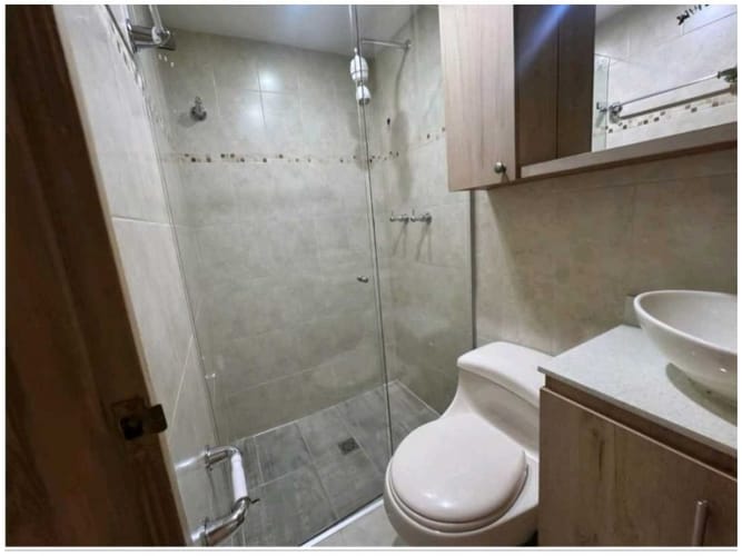 Casa de 3 alcobas en venta en El Rodeo, Medellín, 113 m² · foto 3 de 15