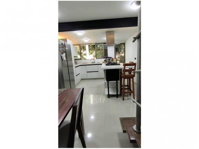 Casa de 3 alcobas en venta en Las Antillas, Envigado, 250 m² · foto 5 de 24