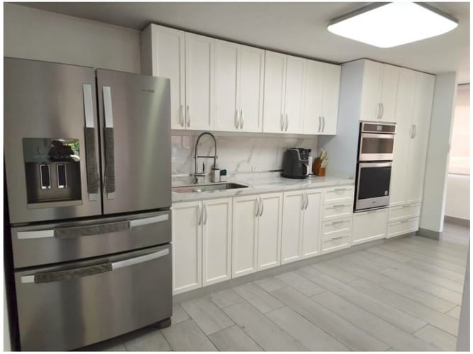 Apartamento en venta en El Poblado, Medellín · foto 11 de 24