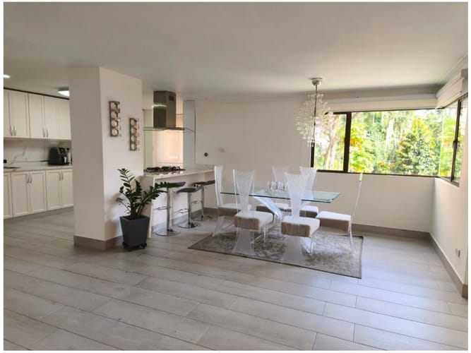 Apartamento en venta en El Poblado, Medellín · foto 15 de 24
