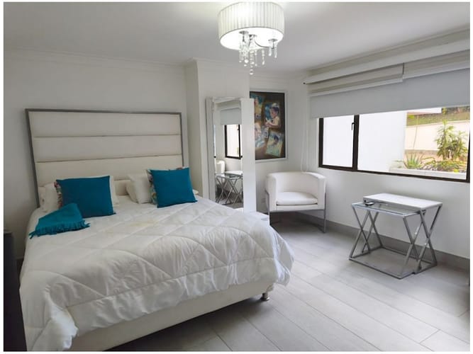 Apartamento en venta en El Poblado, Medellín · foto 17 de 24