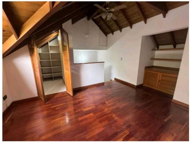 Casa de 3 alcobas en venta en El Rodeo, Medellín, 113 m² · foto 11 de 15