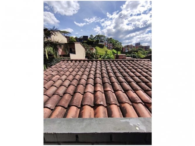 Casa de 3 alcobas en venta en Las Antillas, Envigado, 250 m² · foto 16 de 24