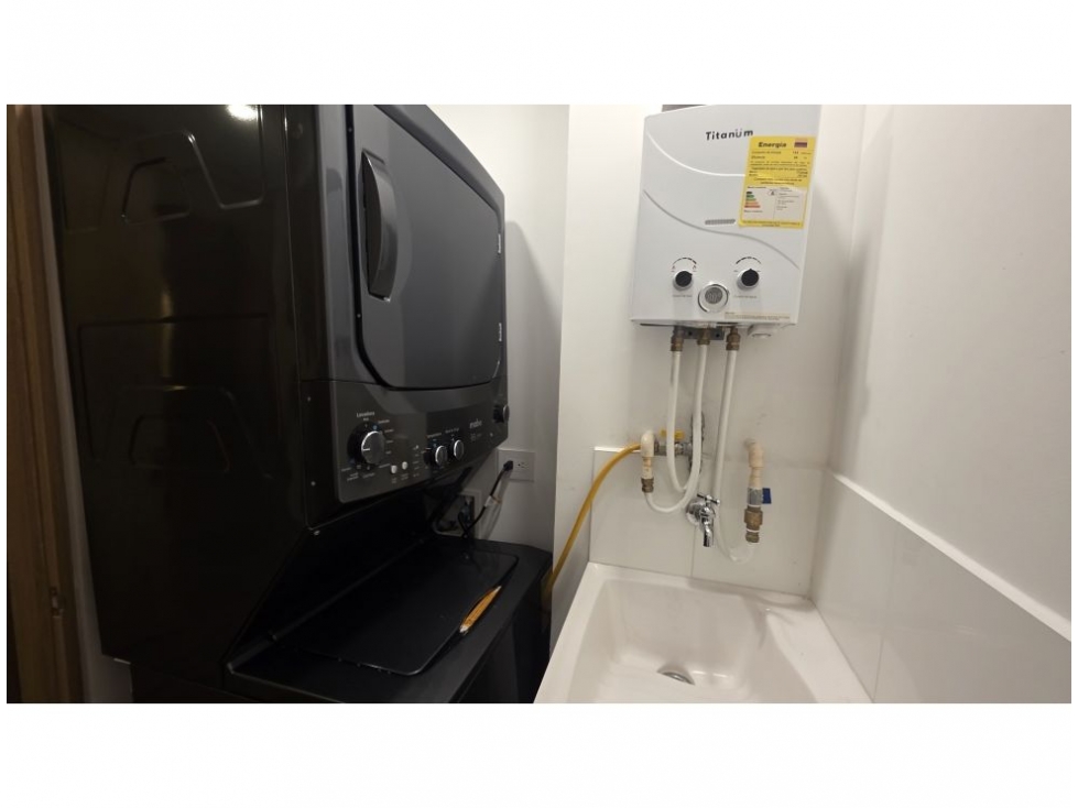 Apartamento en venta en El Poblado, Medellín · foto 10 de 24