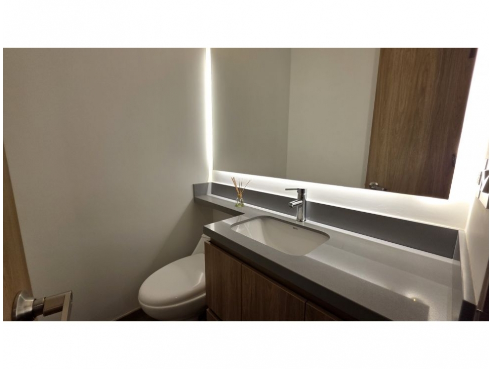 Apartamento en venta en El Poblado, Medellín · foto 11 de 24