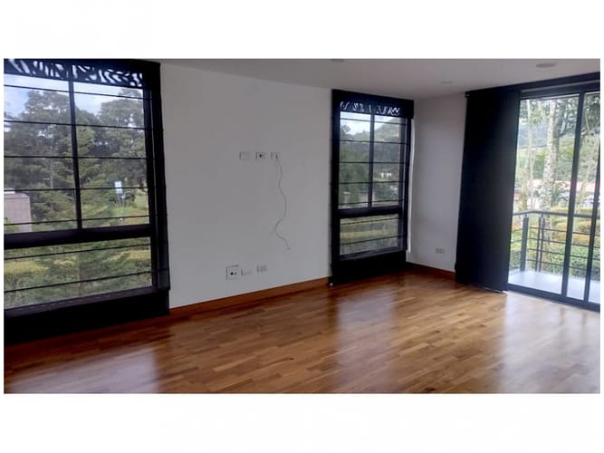 Casa de 4 alcobas en venta en So�Adora, El Carmen de Viboral · foto 18 de 24