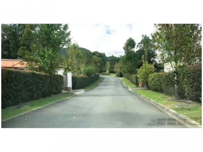 Lote en venta en Guamito, La Ceja, 2526 m² · foto 8 de 12