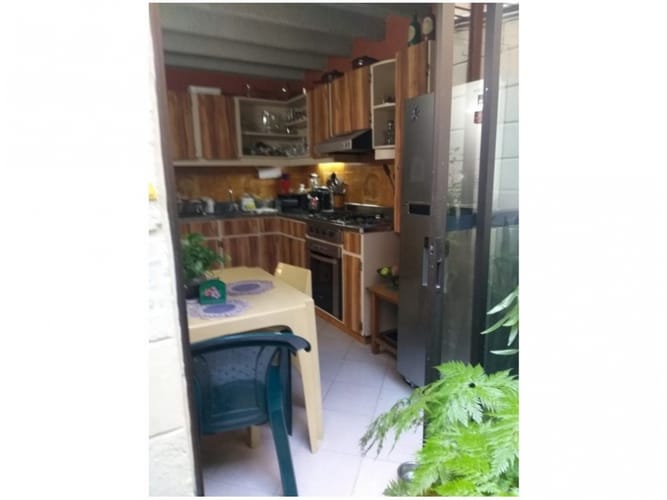Casa de 4 alcobas en venta en Cabañas, Bello, 255 m² · foto 2 de 20