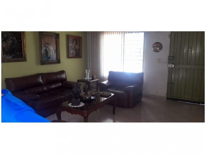 Casa de 4 alcobas en venta en Cabañas, Bello, 255 m² · foto 4 de 20