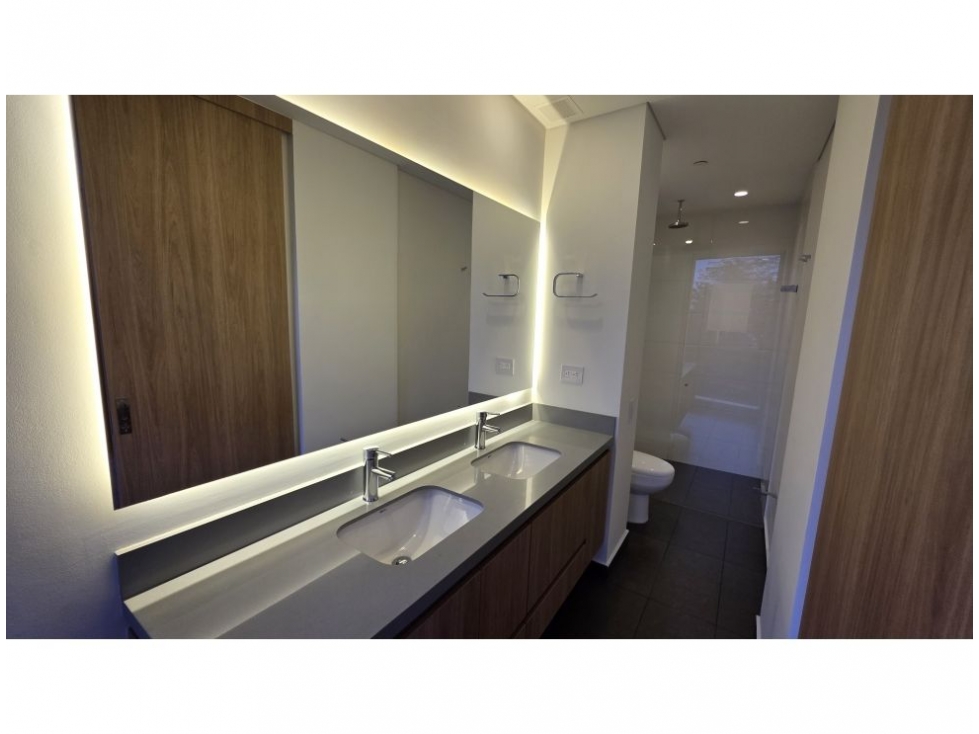 Apartamento en venta en El Poblado, Medellín · foto 19 de 24