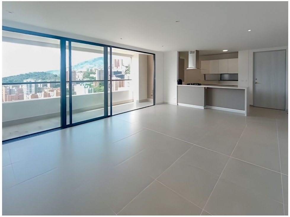 Apartamento en venta en El Poblado, Medellín · foto 2 de 10