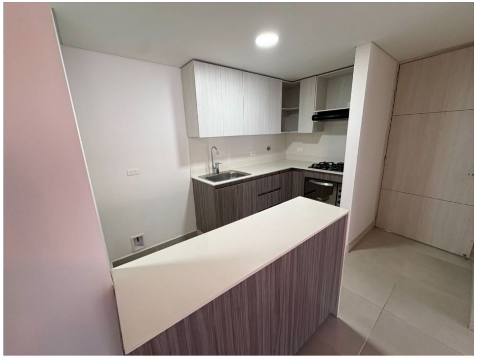 Apartamento en venta en Loma Del Chocho, Envigado · foto 4 de 20