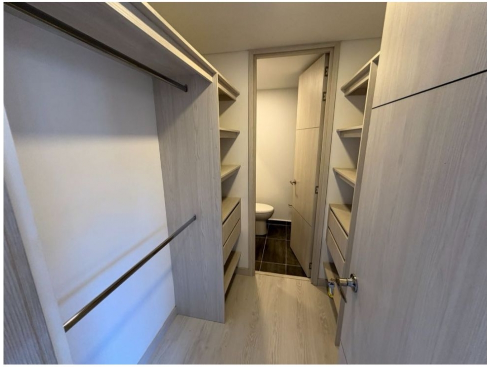 Apartamento en venta en Loma Del Chocho, Envigado · foto 7 de 20