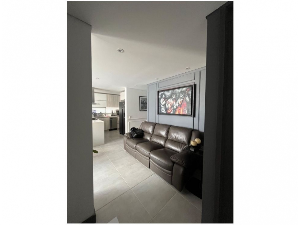 Apartamento en venta en El Poblado, Medellín · foto 6 de 24