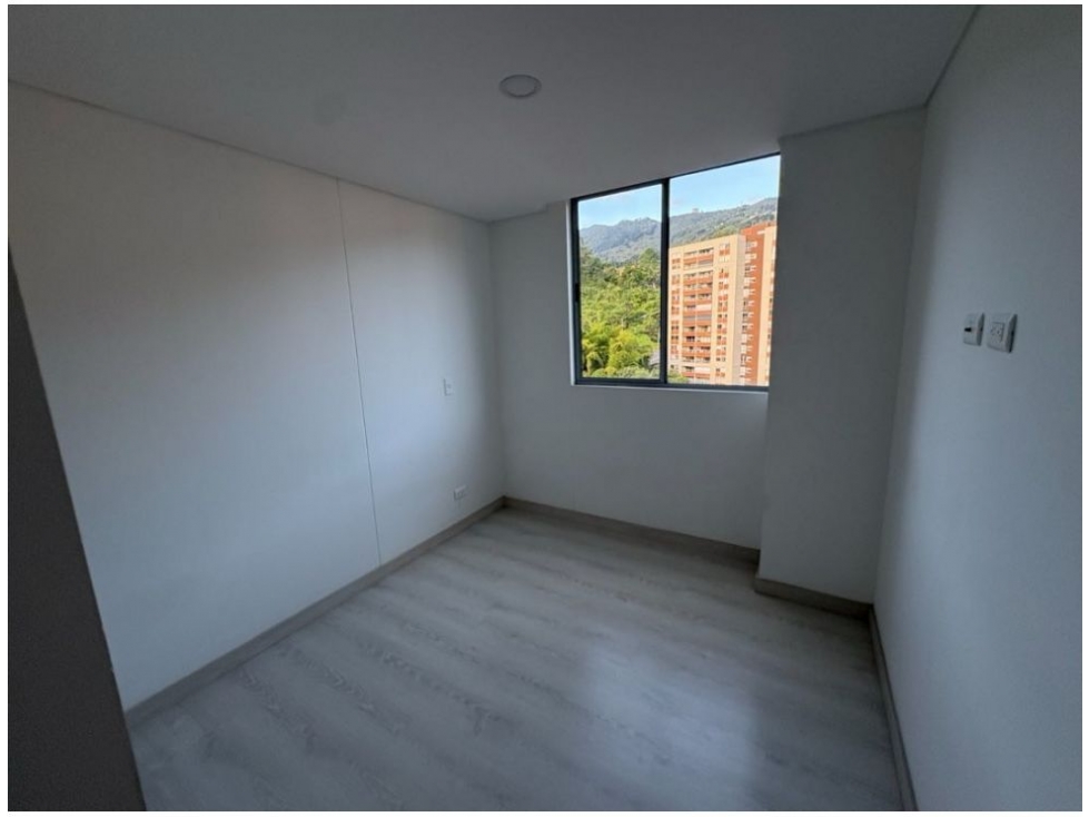 Apartamento en venta en Loma Del Chocho, Envigado · foto 9 de 20