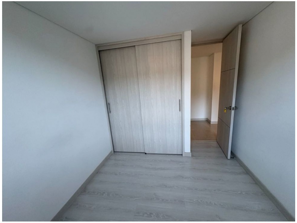Apartamento en venta en Loma Del Chocho, Envigado · foto 10 de 20